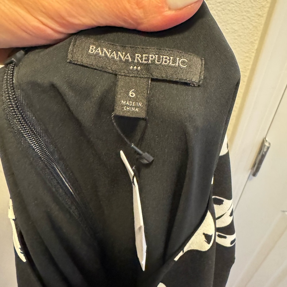 Banana Republic Black White Bow Print Shift Dress 3/4 Sleeve Size 6 NEW - Picture 7 of 12